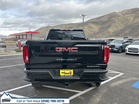 Used 2023 GMC Sierra 3500 Denali w/ Denali Ultimate Package image 6