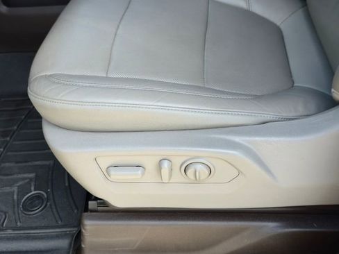 Used 2020 GMC Sierra 1500 SLT w/ SLT Premium Package image 28