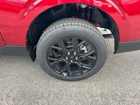 New 2026 Ford Maverick Lariat w/ Black Appearance Package image 13