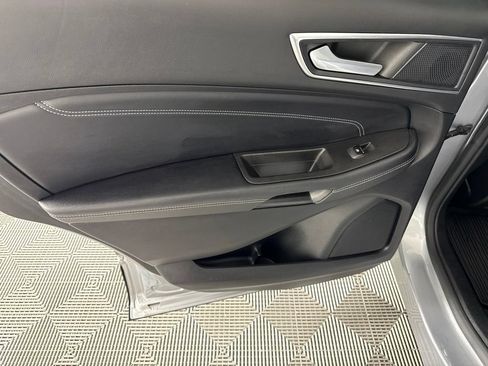 Used 2022 Ford Edge Titanium w/ Cargo Accessory Package AWD/4WD image 24