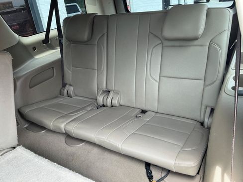 Used 2019 GMC Yukon XL SLT AWD/4WD image 21