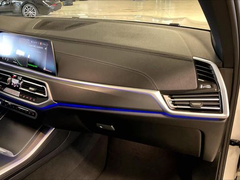 Used 2022 BMW X5 xDrive40i w/ Premium Package image 17