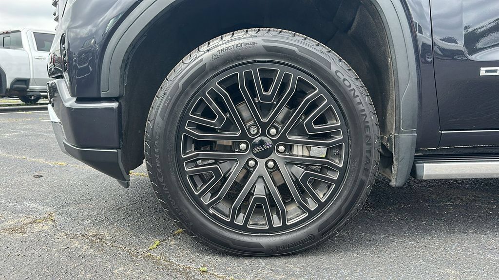 Used 2022 GMC Sierra 1500 Denali Ultimate AWD/4WD image 9