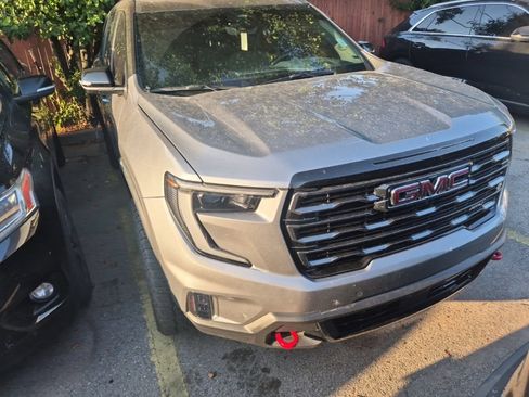 Used 2025 GMC Acadia AT4 w/ Super Cruise Package AWD/4WD image 20