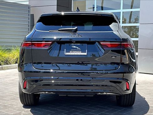 New 2026 Jaguar F-PACE R-Dynamic S image 4