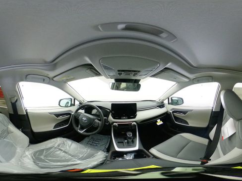 New 2025 Toyota RAV4 Limited w/ Advanced Technology Package image 33