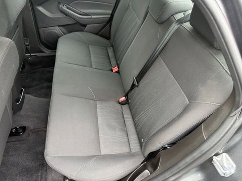 Used 2017 Ford Focus SE FWD image 27