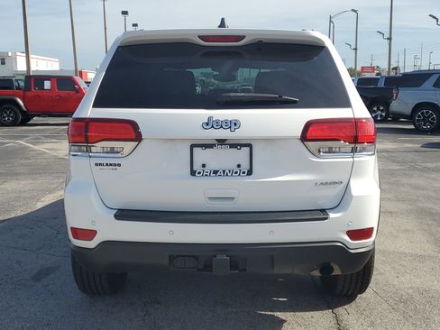 Used 2022 Jeep Grand Cherokee Laredo X image 6