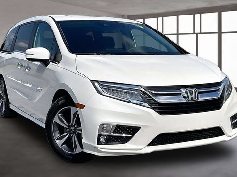 Used 2019 Honda Odyssey Touring image 3