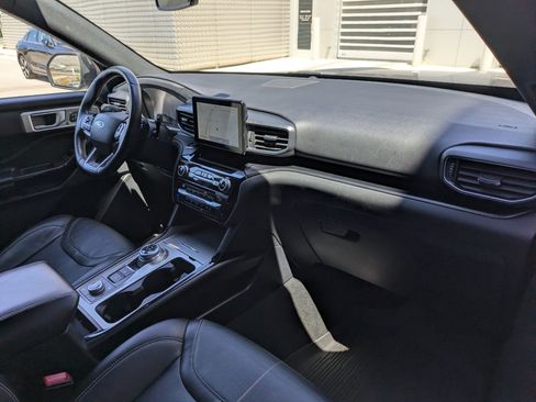 Used 2021 Ford Explorer ST AWD/4WD image 30