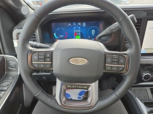 Used 2026 Ford F450 Platinum w/ FX4 Off-Road Package AWD/4WD image 18