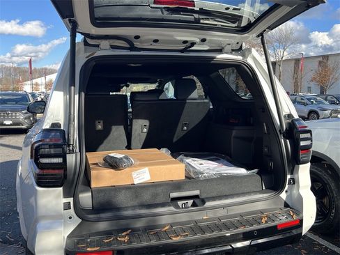 Used 2025 Toyota 4Runner TRD Off-Road image 20