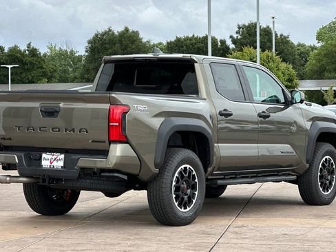 New 2026 Toyota Tacoma TRD Off-Road AWD/4WD image 4
