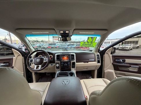 Used 2016 RAM 1500 Laramie w/ Convenience Group AWD/4WD image 19