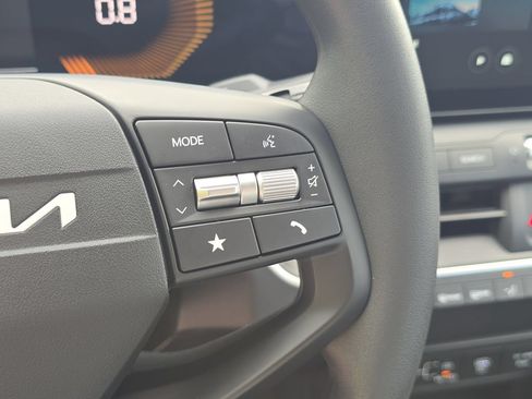 New 2026 Kia K4 FWD image 30