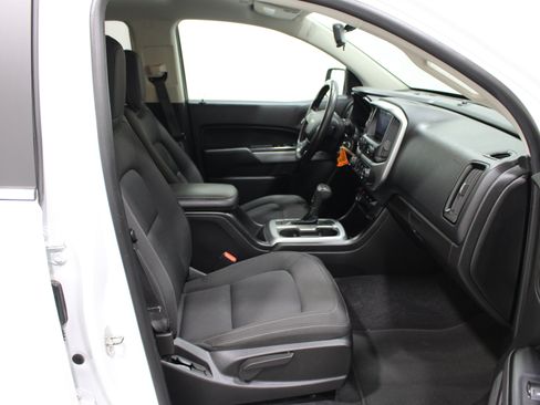 Used 2020 Chevrolet Colorado LT w/ LT Convenience Package AWD/4WD image 24