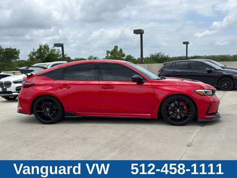 Used 2023 Honda Civic Type R image 8