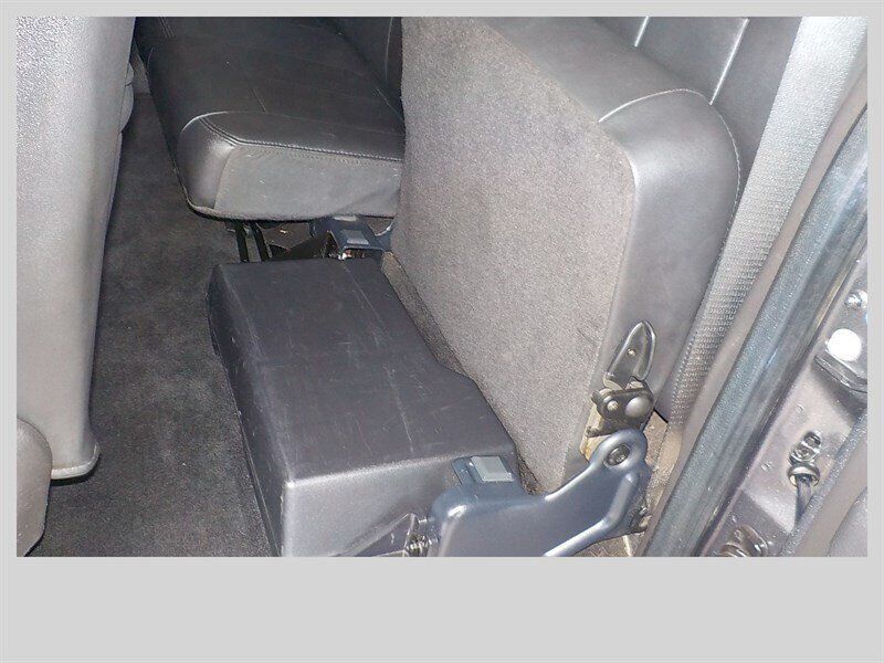 Used 2011 Ford F350 Lariat w/ Lariat Interior Pkg AWD/4WD image 27