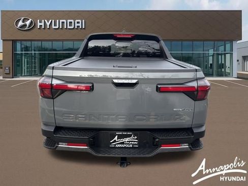 Certified 2024 Hyundai Santa Cruz Limited image 4