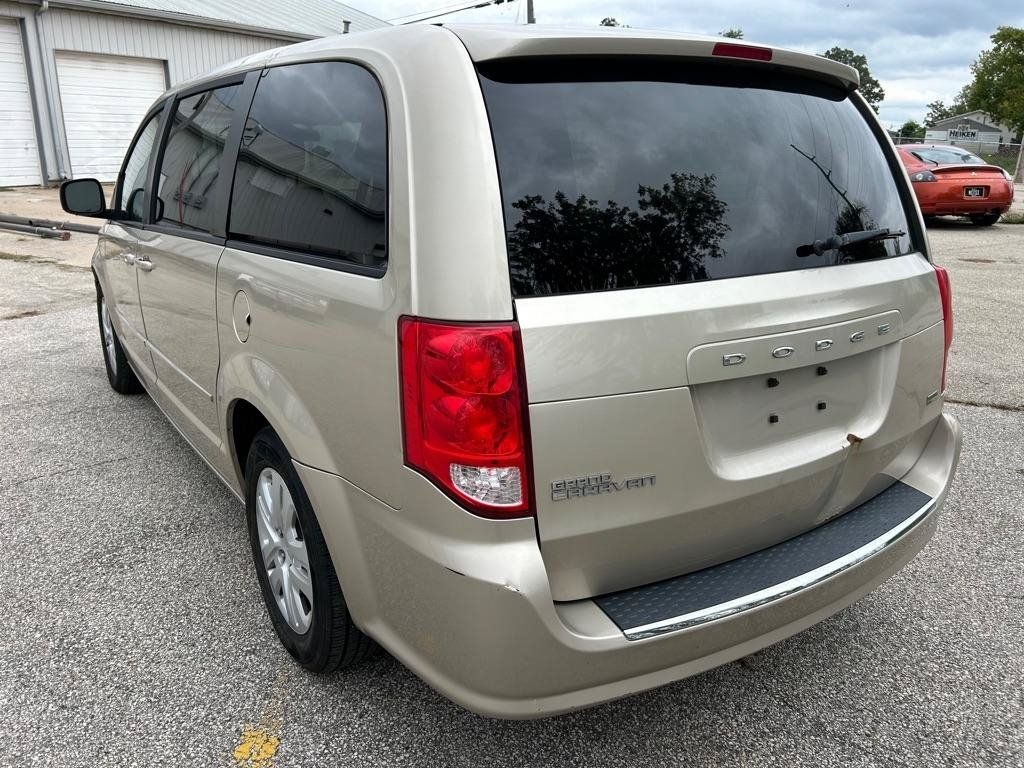 Used 2015 Dodge Grand Caravan SE w/ Quick Order Package 29E SE FWD image 3