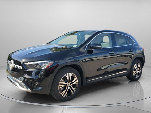Used 2025 Mercedes-Benz GLA 250 image 2