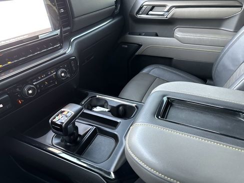 Used 2022 Chevrolet Silverado 1500 ZR2 image 24