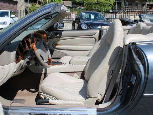 Used 2000 Jaguar XK8 Convertible RWD image 20