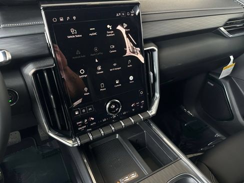 New 2026 GMC Acadia Elevation w/ Elevation Premium Package FWD image 24