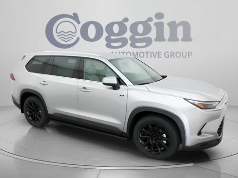 New 2026 Toyota Grand Highlander AWD image 23