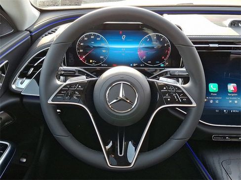 New 2026 Mercedes-Benz E 350 4MATIC Sedan image 18