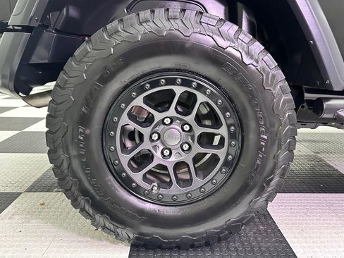 Certified 2021 Jeep Wrangler Unlimited Rubicon w/ Xtreme Recon 35" Tire Package image 13
