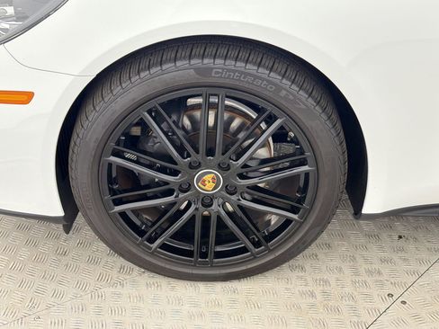 Certified 2023 Porsche Panamera image 13