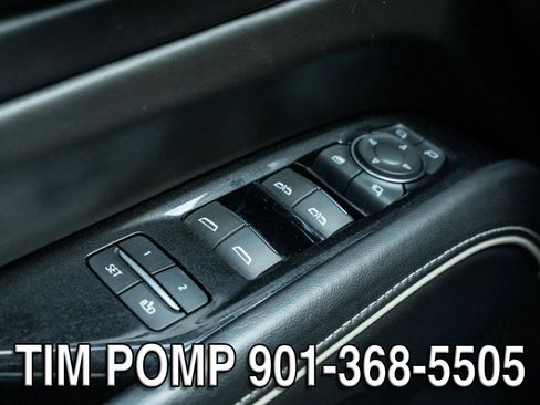 Used 2023 Cadillac Escalade ESV Sport Platinum w/ Heavy-Duty Trailer Package AWD/4WD image 28