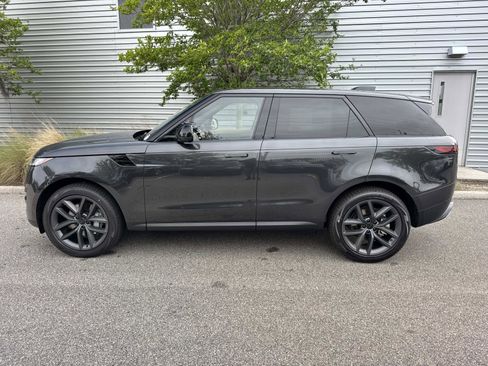New 2026 Land Rover Range Rover Sport SE AWD/4WD image 2