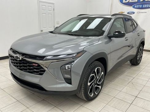 New 2026 Chevrolet Trax RS w/ Sunroof Package image 18