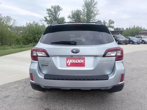 Used 2017 Subaru Outback 2.5i Premium AWD/4WD image 5