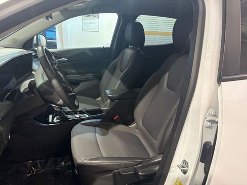 Used 2025 Buick Encore GX Preferred image 25