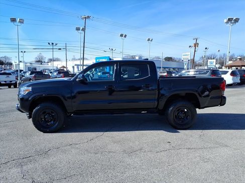 Used 2023 Toyota Tacoma SR image 7