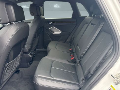 New 2025 Audi Q3 2.0T Premium image 14