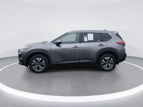 Used 2023 Nissan Rogue SV image 5