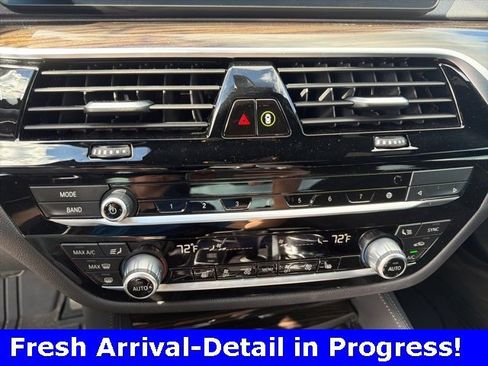 Used 2023 BMW 530i w/ M Sport Package image 7