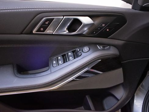 Used 2026 BMW X5 xDrive40i w/ Climate Comfort Package image 23