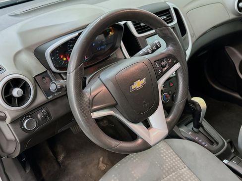 Used 2017 Chevrolet Sonic LT FWD image 18