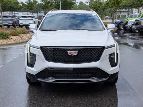 Used 2024 Cadillac XT4 Sport w/ Cold Weather Package FWD image 8