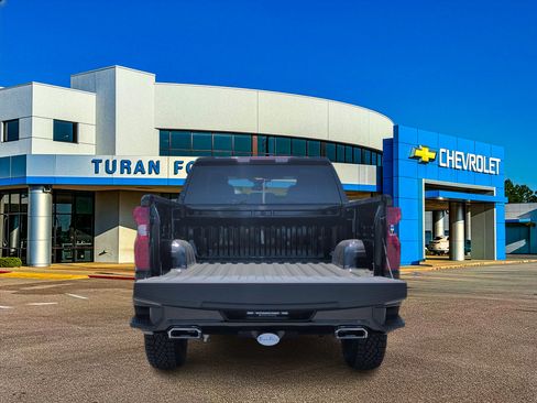 New 2026 Chevrolet Silverado 1500 Custom Trail Boss AWD/4WD image 5