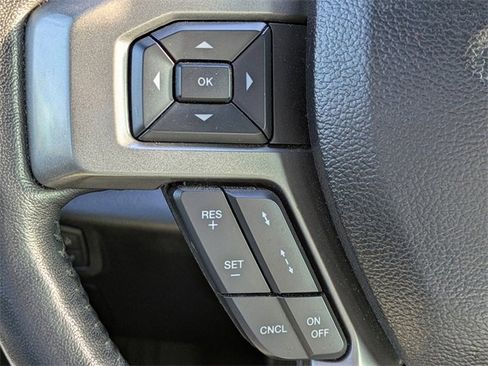 Certified 2021 Ford Expedition XLT image 25