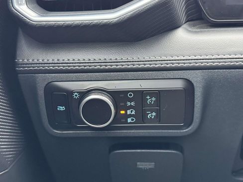 Certified 2025 Ford Mustang Premium image 31