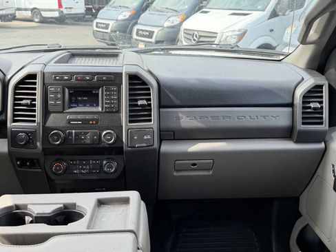 Used 2019 Ford F450 XL w/ Power Equipment Group AWD/4WD image 15
