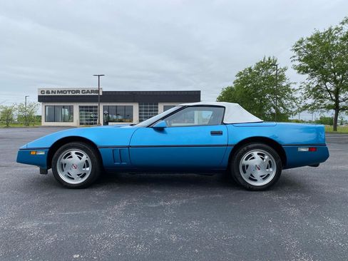 Used 1989 Chevrolet Corvette Convertible RWD image 16