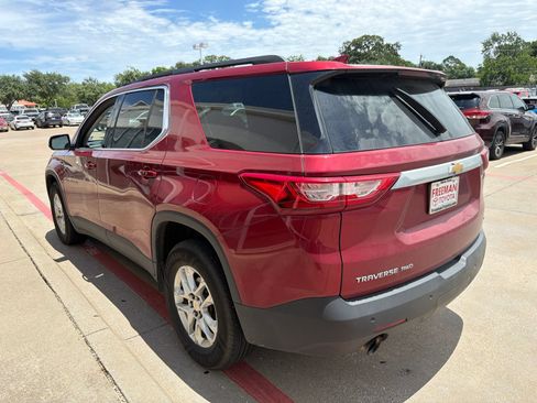 Used 2020 Chevrolet Traverse LT w/ LPO, Floor Liner Package AWD/4WD image 8